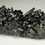 ManganiteIlfeld, Nordhausen, Nordhausen District, Thuringia/ThĂŒringen, Germany110 mm x 54 mm x 39 mm. Largest crystal: 18 mm. Mass: 347 g (Author: Carles Millan) ManganiteIlfeld, Nordhausen, Nordhausen District, Thuringia/ThĂŒringen, Germany110 mm x 54 mm x 39 mm. Largest crystal: 18 mm. Mass: 347 g (Author: Carles Millan)
