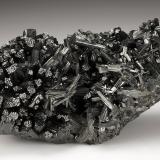 ManganiteIlfeld, Nordhausen, Nordhausen District, Thuringia/ThĂŒringen, Germany110 mm x 54 mm x 39 mm. Largest crystal: 18 mm. Mass: 347 g (Author: Carles Millan) ManganiteIlfeld, Nordhausen, Nordhausen District, Thuringia/ThĂŒringen, Germany110 mm x 54 mm x 39 mm. Largest crystal: 18 mm. Mass: 347 g (Author: Carles Millan)