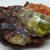 Fluorapatito<br />Mina Cerro de Mercado, Cerro de los Remedios, Victoria de Durango, Municipio Durango, Durango, México<br />90x55x50 mm.<br /> (Autor: Luis Edmundo Sánchez Roja)