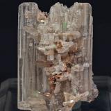 Cerusita con Malaquita<br />Mina Mammoth-Saint Anthony, Depósito St. Anthony, Tiger, Distrito Mammoth, Condado Pinal, Arizona, USA<br />4.7 × 3.4 × 3.2 cm<br /> (Autor: Jordi Fabre)