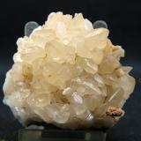 Calcita<br />Cantera Candesa, Alto de Verdenueva, Camargo, Comarca Santander, Cantabria, España<br />6 x 6.5 cm<br /> (Autor: Pedro Antonio)