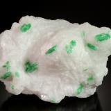 PargasiteAn Phu, Luc Yen, Provincia Yenbai, Vietnam10.0 x 7.0 x 6.0 cm (Author: Michael Shaw)