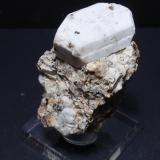 Ortoclasa<br />Colmenar del Arroyo, Comarca Sierra Oeste de Madrid, Comunidad de Madrid, España<br />35x60 mm<br /> (Autor: Ignacio)