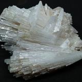 Scolecita<br />Distrito Nashik (Nasik), Maharashtra, India<br />80x70x40 mm.<br /> (Autor: Luis Edmundo Sánchez Roja)