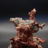 Copper and CalciteMichigan, USA3,5 x 4 x 1,9 cm. / 39 g (Author: DanovskiM)