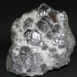 Skuterudita<br />Bou Azzer Este, Veta 7, Distrito minero Bou Azzer, Provincia Ouarzazate, Región Drâa-Tafilalet, Marruecos<br />130 x 110 mm<br /> (Autor: Joaquin Blanco Cortina)