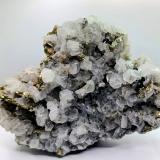 Pirita, Esfalerita y Calcita.<br /><br />9x7 cm<br /> (Autor: AntonioJesus)