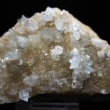 Celestina<br />Concesión Minerama II, Urbanización Puente Tablas, Jaén ciudad, Jaén, Comarca Metropolitana de Jaén, Andalucía, España<br />10 x 6.5 cm<br /> (Autor: Pedro Antonio)