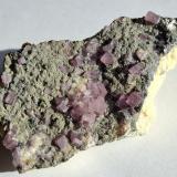 Fluorite, BaryteMina Erzengel Gabriel, Hausach, Municipio Hausach, Distrito Freiburg, Baden-Württemberg, Alemania7 x 4 cm (Author: Volkmar Stingl)