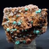 dolomita y rosasita<br />Bou Beker, distrito minero Touissit-Bou Beker, Provincia Jerada, Región Oriental, Marruecos<br />8.5 x 8 cm<br /> (Autor: Pedro Antonio)