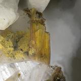 BrookitaAfloramientos de Guainos Bajos (Autovía Adra-Motril), Guainos Bajos, Adra, Comarca Poniente Almeriense, Almería, Andalucía, Españacristal de 2,8 mm (Autor: Antonio Carmona)