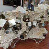 Pirita<br />Mina Ampliación a Victoria, Sierra de Alcarama, Navajún, Comarca Cervera, La Rioja, España<br />38 cm<br /> (Autor: Cesar M. Salvan)