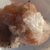 Leifite, Serandite<br />Mont Saint-Hilaire, La Vallée-du-Richelieu RCM, Montérégie, Québec, Canada<br />1,8 x 1,5 cm<br /> (Author: Volkmar Stingl)