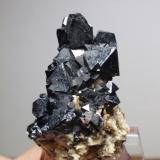 MagnetitaZona Imilchil, Anti-Atlas, Provincia Er Rachidia, Región Drâa-Tafilalet, Marruecos30x55 (Autor: Ignacio)