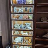 Vista general de la colección. Algunas baldas están a la espera de reorganizarse cuando esté acabado el segundo módulo. (Autor: ARS88)