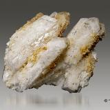 DanburitaCharcas, Municipio Charcas, San Luis Potosí, México6cm x 8cm x 3,5cm (Autor: Pere Alonso)