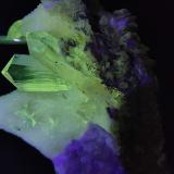 YesoCanteras de Alabastro, Fuentes de Ebro, Delimitación Comarcal de Zaragoza, Zaragoza, Aragón, Españacristal mayor 3 cm (Autor: Cesar M. Salvan)