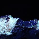 AragonitoLa Serna Quarry (La Tinaja Quarry), La Serna, Pantoja, Comarca La Sagra, Toledo, Castilla-La Mancha, Spainejemplar 5 cm (Autor: Cesar M. Salvan)