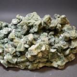 Heulandita-Ca con inclusiones de CeladonitaSavda, Sawade Pr Chandsar, Distrito Jalgaon, División Nashik, Maharashtra, India140 x 70 mm. (Autor: Joaquin Blanco Cortina)