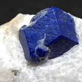 LazuritaLadjuar Medam, Sar-e Sang, Valle Koksha, Distritos Khash & Kuran Wa Munjan, Provincia Badakhshan, Afganistán75x70x50 mm. (Autor: Luis Edmundo Sánchez Roja)