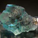 FluoriteMina Okorusu, Distrito Otjiwarongo, Región Otjozondjupa, Namibia7.3 x 5.5 x 3.5 cm (Author: Michael Shaw)