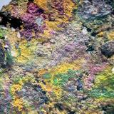 Goethita irisada y cerusita.Corta San Valentín, Sancti Espíritu, Sierra Minera de Cartagena-La Unión, La Unión, Comarca Campo de Cartagena, Región de Murcia (Murcia), España12x9 cm (Autor: AntonioJesus)