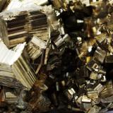 Pirita<br />Mina Noche Buena, Noche Buena, Municipio Mazapil, Zacatecas, México<br />170x110x120 mm.<br /> (Autor: Luis Edmundo Sánchez Roja)