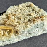 Quartz (variety rock crystal)Valle Vorsterbach, Wörth, Rauris, Distrito Zell am See, Salzburgo/Salzburg, Austria11 x 7 cm (Author: Volkmar Stingl)