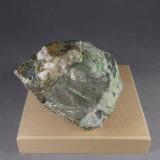 Millerita con PolydymitaPafuri, Musina (Messina), Distrito Vhembe, Provincia Limpopo, Sudáfrica7,2 x 6,2 x 5,2 cm.  Cristal más grande 26 milímetros. (Autor: J. G. Alcolea)