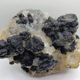 Esfalerita con Fluorita transparente.(antes Cumberland), Cumbria, Inglaterra / Reino Unido12x9 cm. (Autor: AntonioJesus)