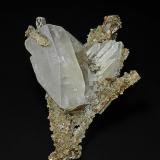 Baryte, Valentinite, StibniteXikuangshan depósito de antimonio, Lengshuijiang, Prefectura  Loudi, Provincia Hunan, China10.0 x 6.9 cm (Author: am mizunaka)