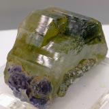 Fluorapatito y FluoritaMinas da Panasqueira, Aldeia de São Francisco de Assis, Covilhã, Castelo Branco, Cova da Beira, Región Centro, Portugal7x4 cm. (Autor: AntonioJesus)