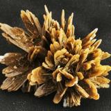 Baryte<br />Jebel Ouichane mines, Beni Bou Ifrour, Nador, Nador Province, Oriental Region, Morocco<br />6,5cmx4,5cm<br /> (Author: Enrique Llorens)