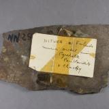 Pirrotita y Pentlandita<br />Mina Hitura, Hitura, Municipio Nivala, Región Ostrobotnia del Norte, Finlandia<br />13,5 x 8 x 0,6 cm.  269 g.<br /> (Autor: J. G. Alcolea)