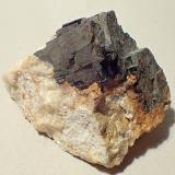 Galena, dolomitaMina Regia, Bellmunt del Priorat, Comarca Priorat, Tarragona, Cataluña / Catalunya, España5 x 3,5 x 3 cm (Autor: Frederic Varela)