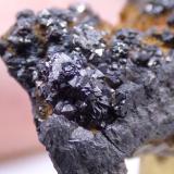 Krutaita<br />Mina El Dragón, Provincia Antonio Quijarro, Departamento Potosí, Bolivia<br />2,2 x 1,1 x 1 cm.  6,6 g.<br /> (Autor: J. G. Alcolea)