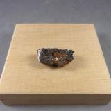 Krutaita<br />Mina El Dragón, Provincia Antonio Quijarro, Departamento Potosí, Bolivia<br />2,2 x 1,1 x 1 cm. 6,6 g. Cristales de menos de 1 milímetro.<br /> (Autor: J. G. Alcolea)