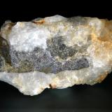 Bismuto<br />Mina Dolores, Grupo Minero Dolores, Las Lomas, Pozoblanco, Comarca Los Pedroches, Córdoba, Andalucía, España<br />9 x 5 cm.<br /> (Autor: Antonio P. López)