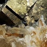 Pirita<br />Mina La Cobriza, Municipio Villa de la Paz, San Luis Potosí, México<br />125x105x60 mm.<br /> (Autor: Luis Edmundo Sánchez Roja)