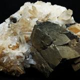 Pirita<br />Mina La Cobriza, Municipio Villa de la Paz, San Luis Potosí, México<br />125x105x60 mm.<br /> (Autor: Luis Edmundo Sánchez Roja)