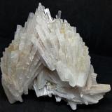 Scolecita<br />Distrito Nashik (Nasik), Maharashtra, India<br />95x100x105 mm.<br /> (Autor: Luis Edmundo Sánchez Roja)