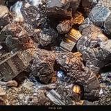 Bournonita y galena<br />Distrito Quiruvilca, Provincia Santiago de Chuco, Departamento La Libertad, Perú<br />6 x 5,5 x 6 cm.<br /> (Autor: Felipe Abolafia)