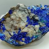 Linarita y brochantita<br />Goulmima, Er Rachidia, Provincia Er Rachidia, Región Drâa-Tafilalet, Marruecos<br />8''5x5 cm<br /> (Autor: AntonioJesus)