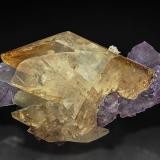 Fluorite, Calcite<br />Elmwood Mine, Carthage, Central Tennessee Ba-F-Pb-Zn District, Smith County, Tennessee, USA<br />12.0 x 6.5 cm<br /> (Author: am mizunaka)