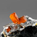 WulfeniteMina Red Cloud, Montes Trigo, Distrito minero Silver, Condado La Paz, Arizona, USAFOV 2 cm (Author: Tobi)