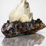 Calcita, Esfalerita y BaritaMina Elmwood, Carthage, Distrito Central Tennessee Ba-F-Pb-Zn, Condado Smith, Tennessee, USA11,5x10cm. (Autor: castrominerals)