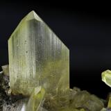 AnglesitaZona minera Touissit, Distrito Touissit, Provincia Jerada, Región Oriental, Marruecoscristal principal: 1.6 × 1 cm (Autor: Jordi Fabre)