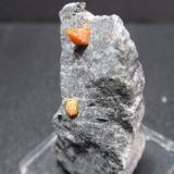 WulfenitaEl Centenillo Mine, Cortijo del Humo, Cerro de las Minas, Albuñuelas, Comarca Valle de Lecrín, Granada, Andalusia, Spain20x40 mm (Autor: Ignacio)