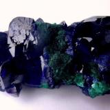 Azurita, MalaquitaMilpillas Mine, Cuitaca, Municipio Santa Cruz, Sonora, Mexico5 x 3 cm. (Autor: javier ruiz martin)