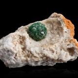 VarisciteHallazgos de Variscita, zona Serra do Roncador, Ribeirão Cascalheira, Nordeste Mato-Grossense, Mato Grosso, Brasil6 x 4 x 3.5 cm / main crystal: 0.2 cm (Author: MIM Museum)